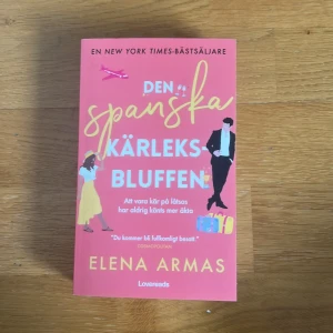 Den spanska kärleksbluffen - Jag säljer en helt ny booktok bok som bara legat på hyllan. 💗(Boken är på svenska)