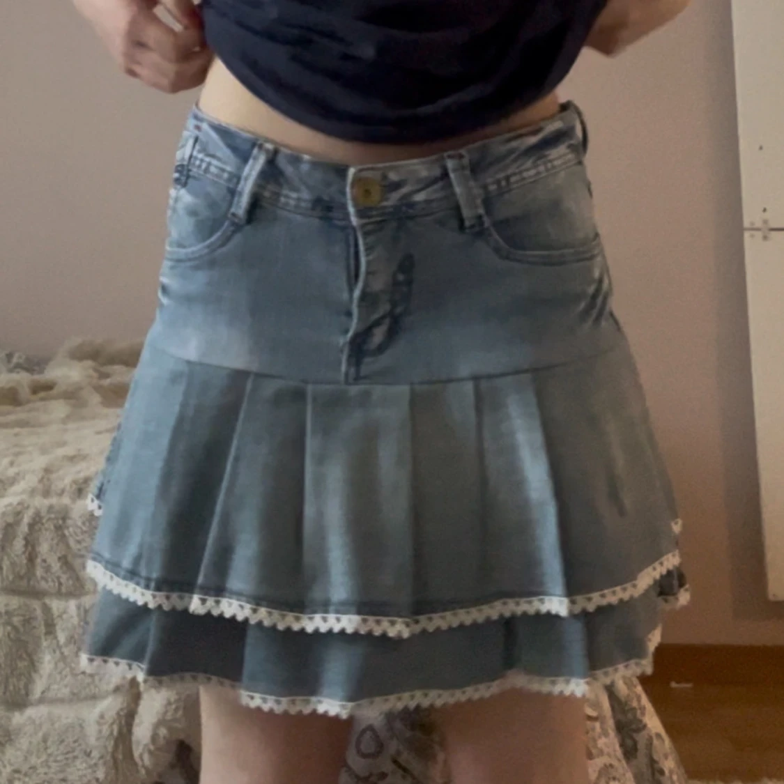 Jeanskjol med volanger och spets - 2