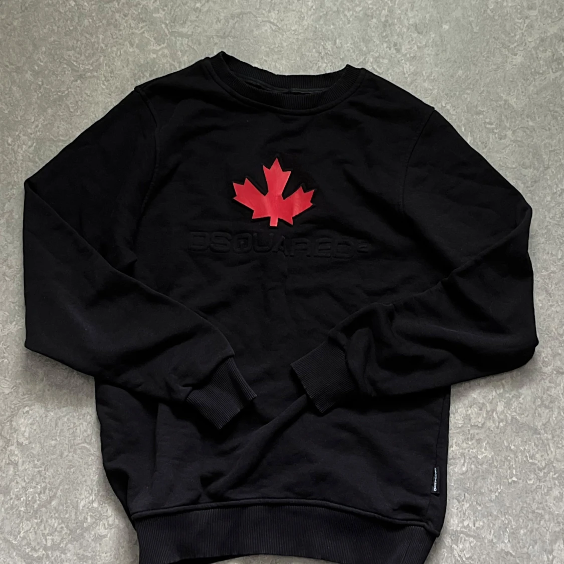 Svart Dsquared2 sweatshirt med lönnlöv