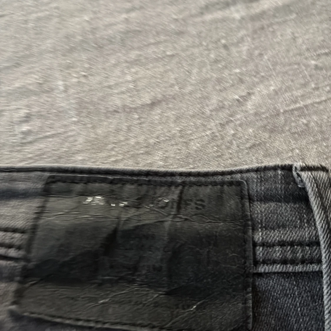 Grå jeans från Jack & Jones, 31/30 - 3