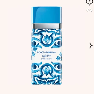 Dolce & Gabbana Light Blue Capri In Love  - Fick parfymen som present men tyvärr så föll inte den i smaken för mig, där av säljer jag denna. Helt ny endast testad 1 gång. Köpt för 1380kr.