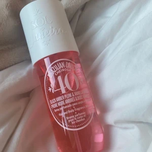 Sol De Janeiro 40 - Enbart ca 4 spray är taget så i nyskick! Nypris 499kr! FÖRST TILL KVARN!