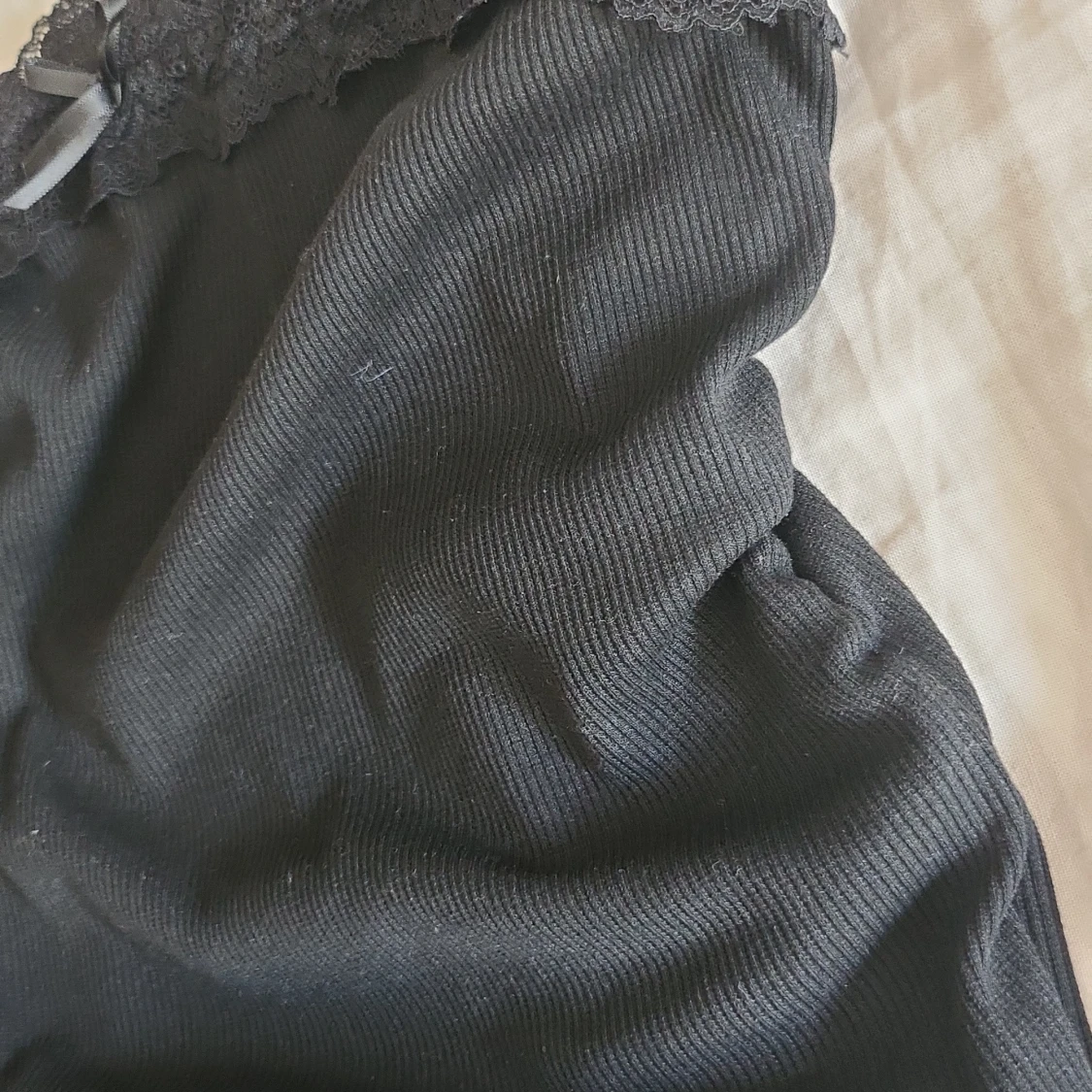 Svart bandeau tubtopp med spets - 2