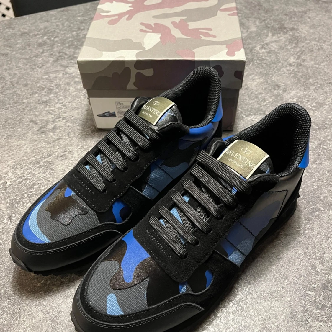 Valentino Rockrunner sneakers i blått och svart