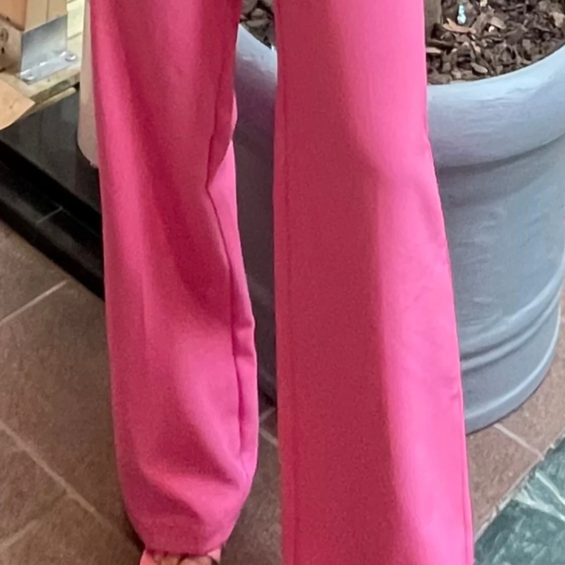 Rosa wide byxor från Lindex - 1