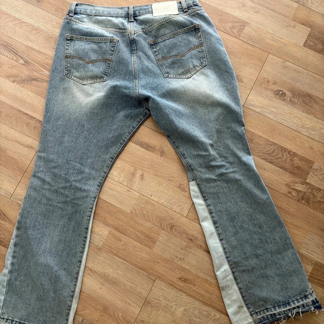Flared jeans från Gallery Dept - 2