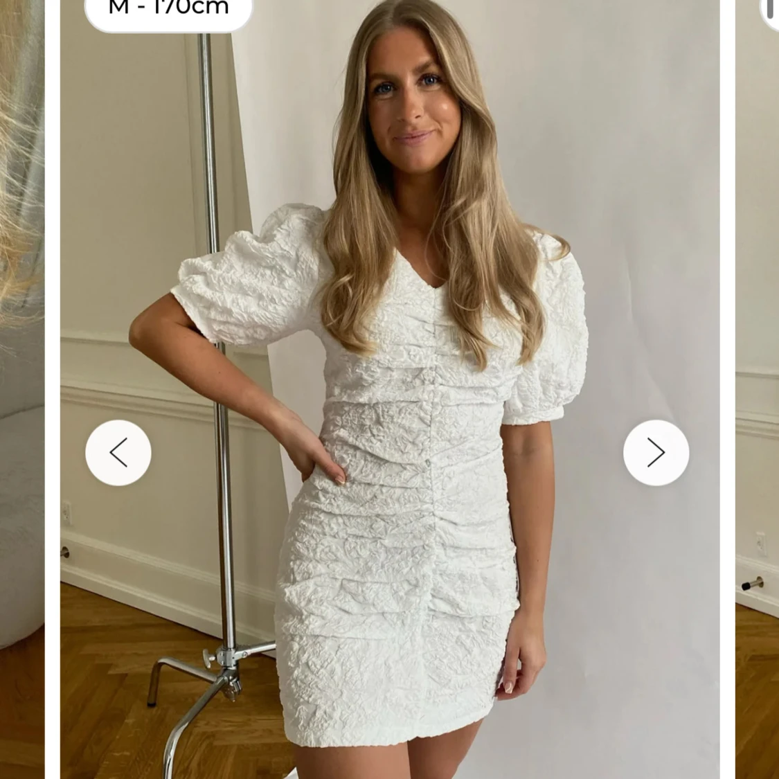 Vit kortklänning med puffärm - 1