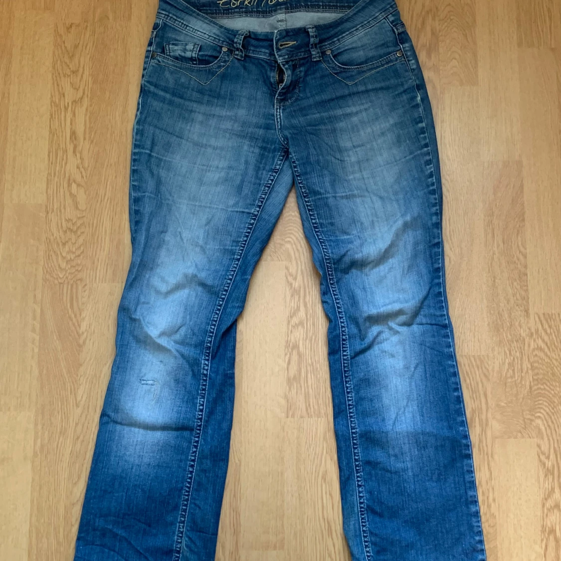 Blå bootcut jeans från Esprit Denim - 2