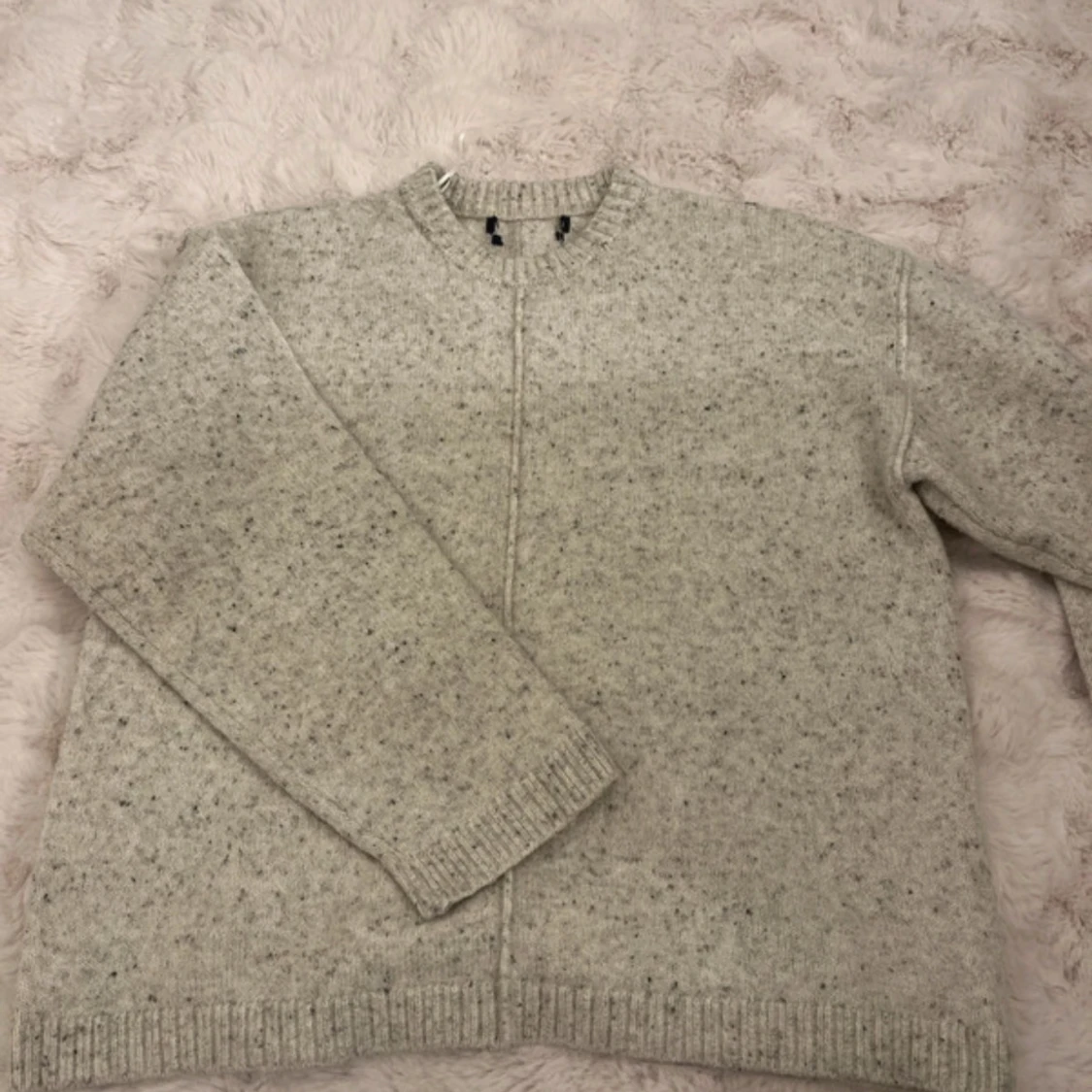Ljusgrå stickad kofta från bikbok