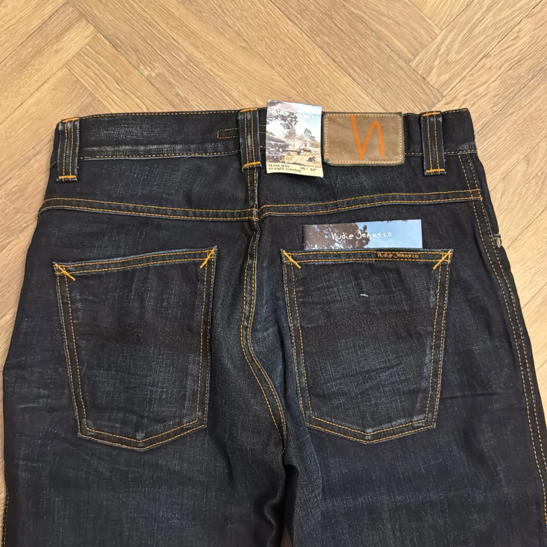 Mörkblå jeansbyxor från Nudie Jeans - 2