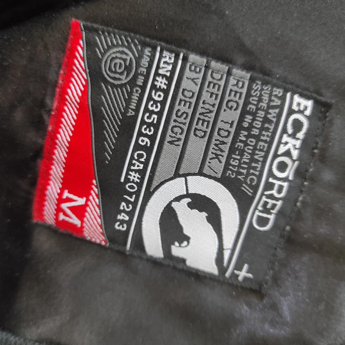 Svart och silver bomberjacka från Ecko Red - 3