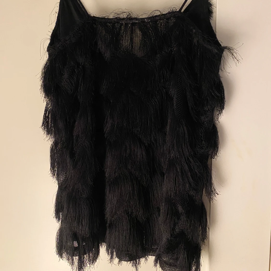 Svart fransig linnetopp från H&M - 1