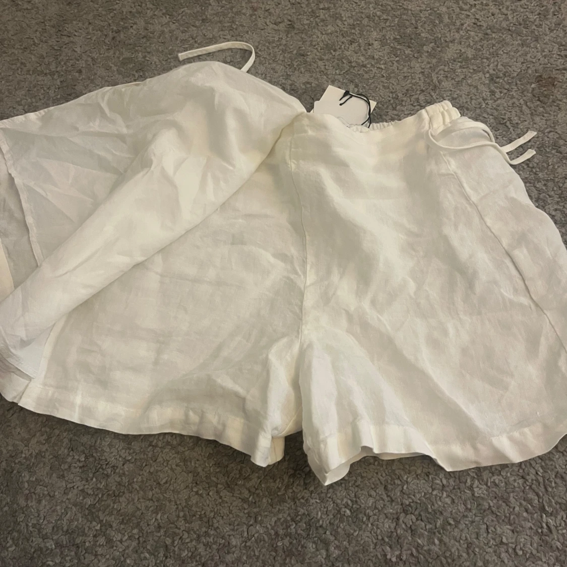 Vit omlottkjol/shorts i linne från Zara - 2