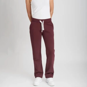 Vinröda Russemerch byxor  - BYTER ÄNDAST!! Har dessa byxor i XS som jag tycker är lite för kortat för mig och skulle gärna vela ha i storlek S istället, hör av dig om du kan byta 🥰Köpta för 1 månad sedan och tvättade 1 gång 