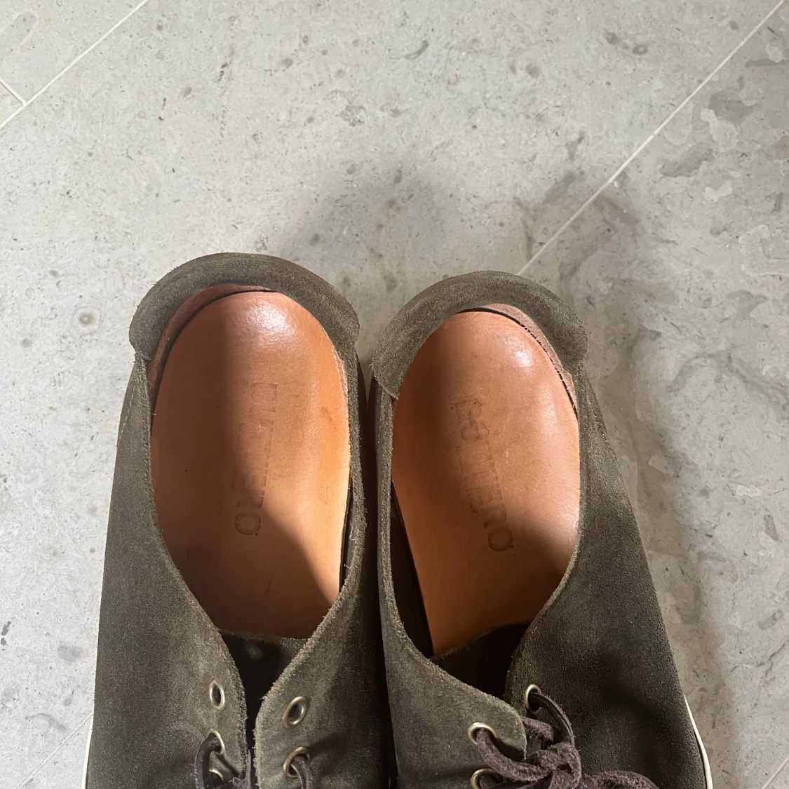 Olivgröna mockasneakers från Buttero - 2