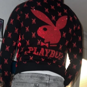 Philipp Plein x Playboy hoodie - Philipp Plein Hoodie                                          Storlek: S     Väldigt fint skick inga skador eller deffekter.          Finns att hämta i Uppsala eller fraktas.