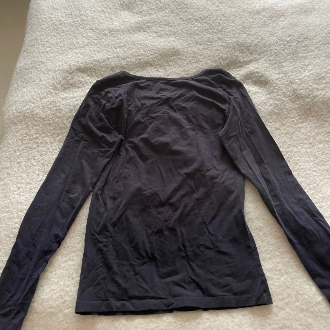 Mörkblå långärmad tröja från Cubus - 1