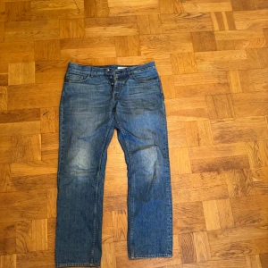 Tiger Of sweden Jeans - Tiger Of sweden jeans i bra skick. Nypris 1800kr. Storlek 33/32