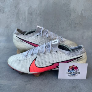 Nike mercurial - Nike Mercurial Zoom Vapor 13 Elite 📏 Storlek: 42 🌍 Underlag: FG (firm ground) ✅ Skick: Bra skick, lite limmade vid sulan