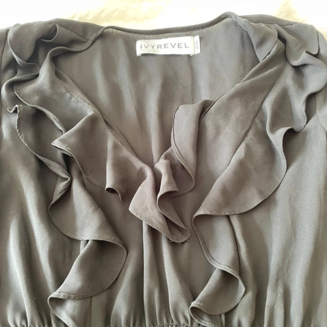 Svart volangklänning Ivyrevel - 2