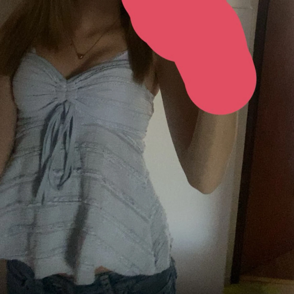 Ljusblå linnetopp med knyt framtill