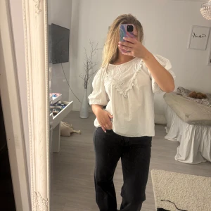 Bluse  - Älskar denna blusen från Copenhagen luxe. Vid intresse kontakta mig. 