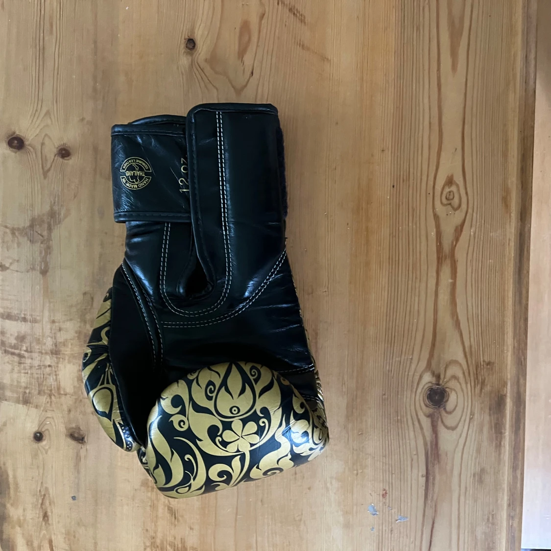 Fairtex Glory BGLG2 Black Kickboxing Glove - 4