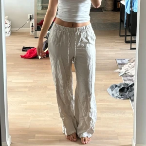 Linnebyxor - Linnebyxor från HM i storlek XS💓