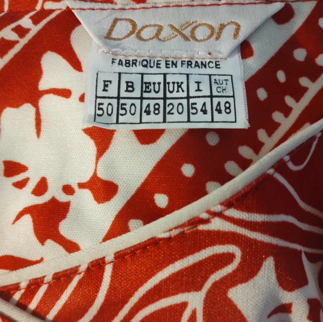 Rödvit klänning med paisleymönster - 4