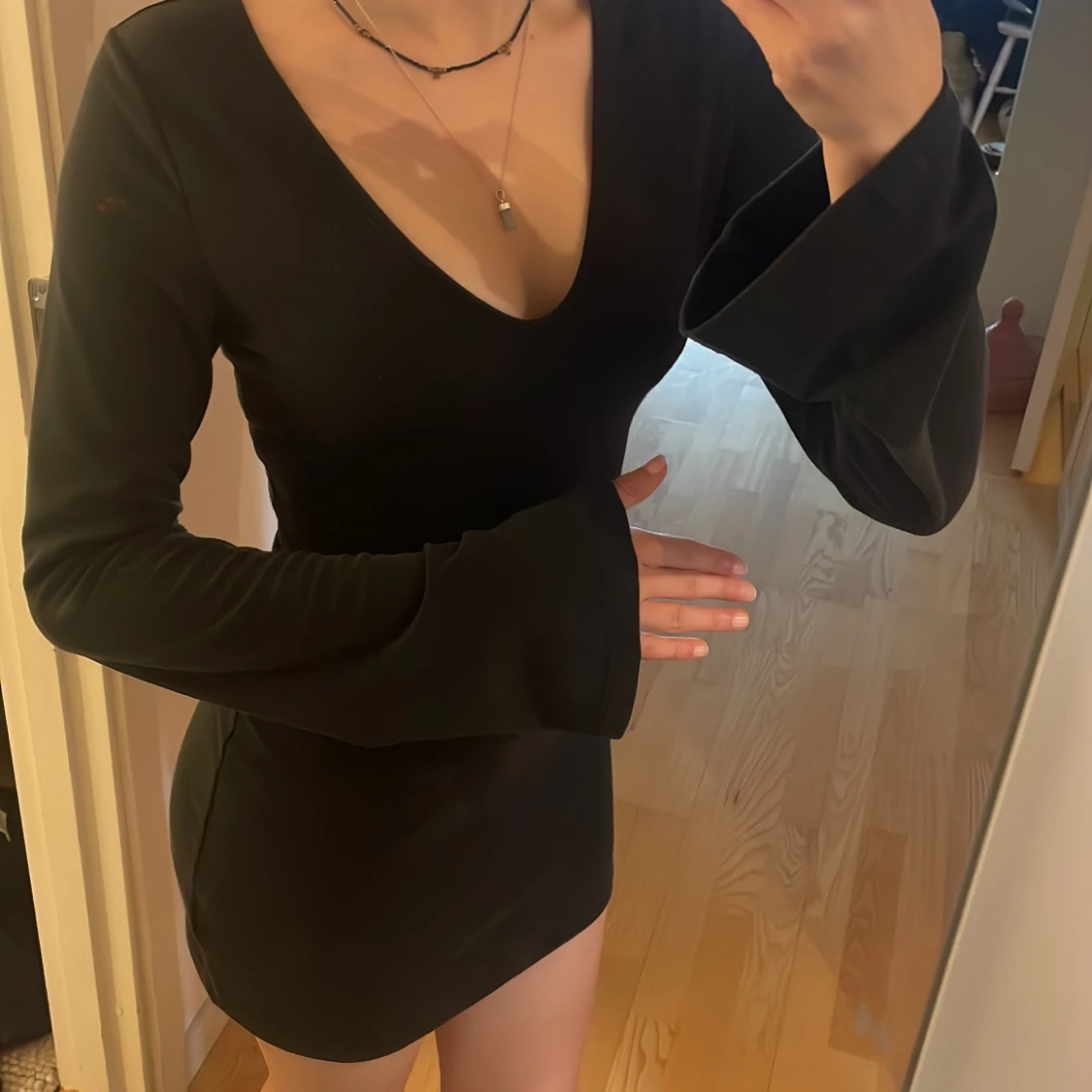 Långärmad klänning - 1