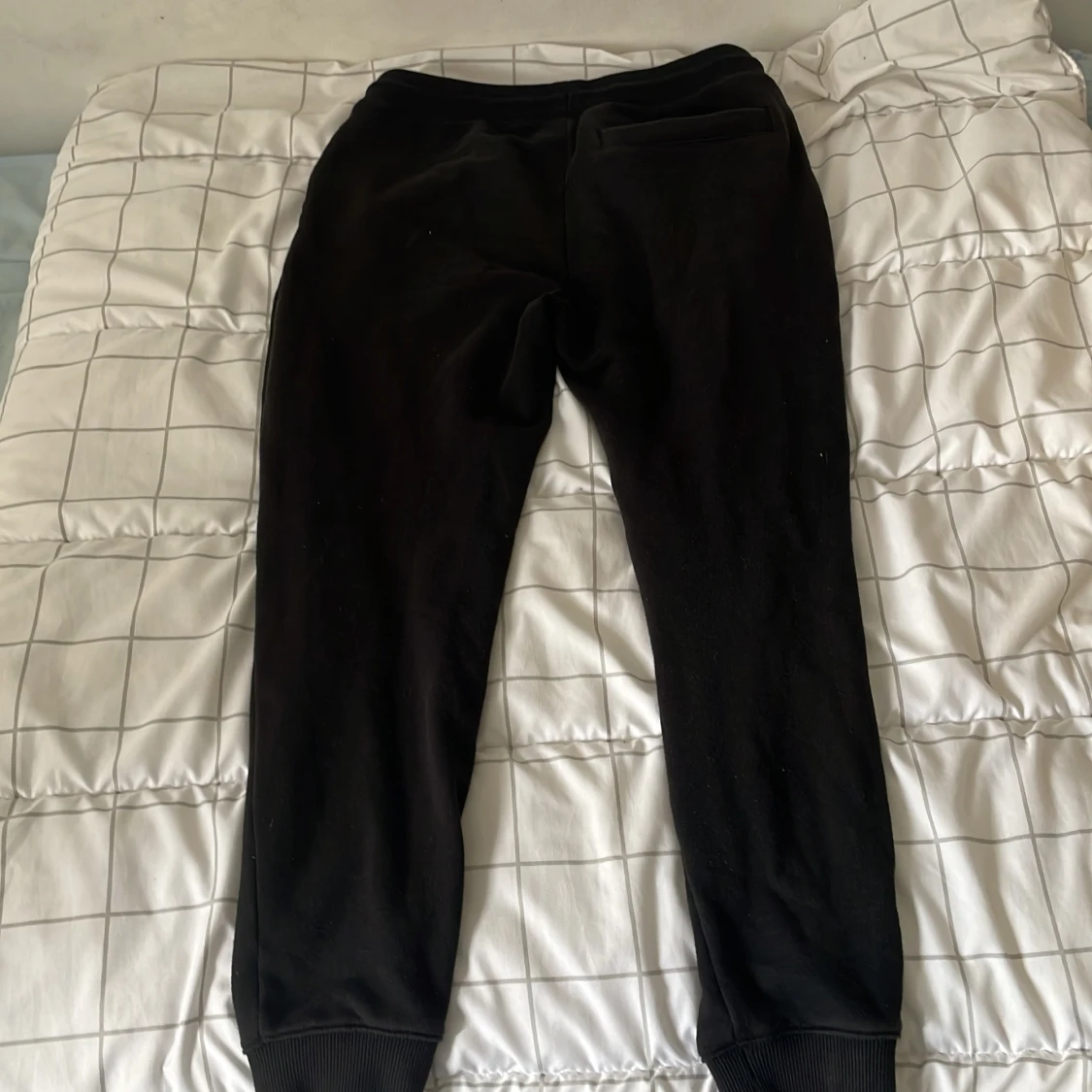 Svarta mjukisbyxor från Hugo - 3