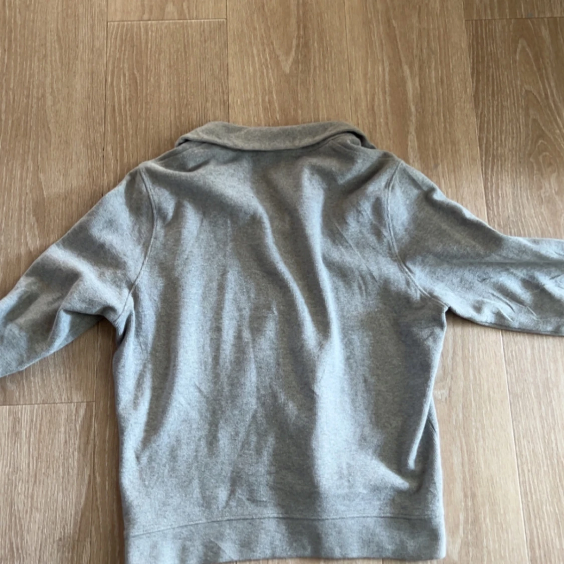 Grå halvzip tröja från Massimo Dutti - 4