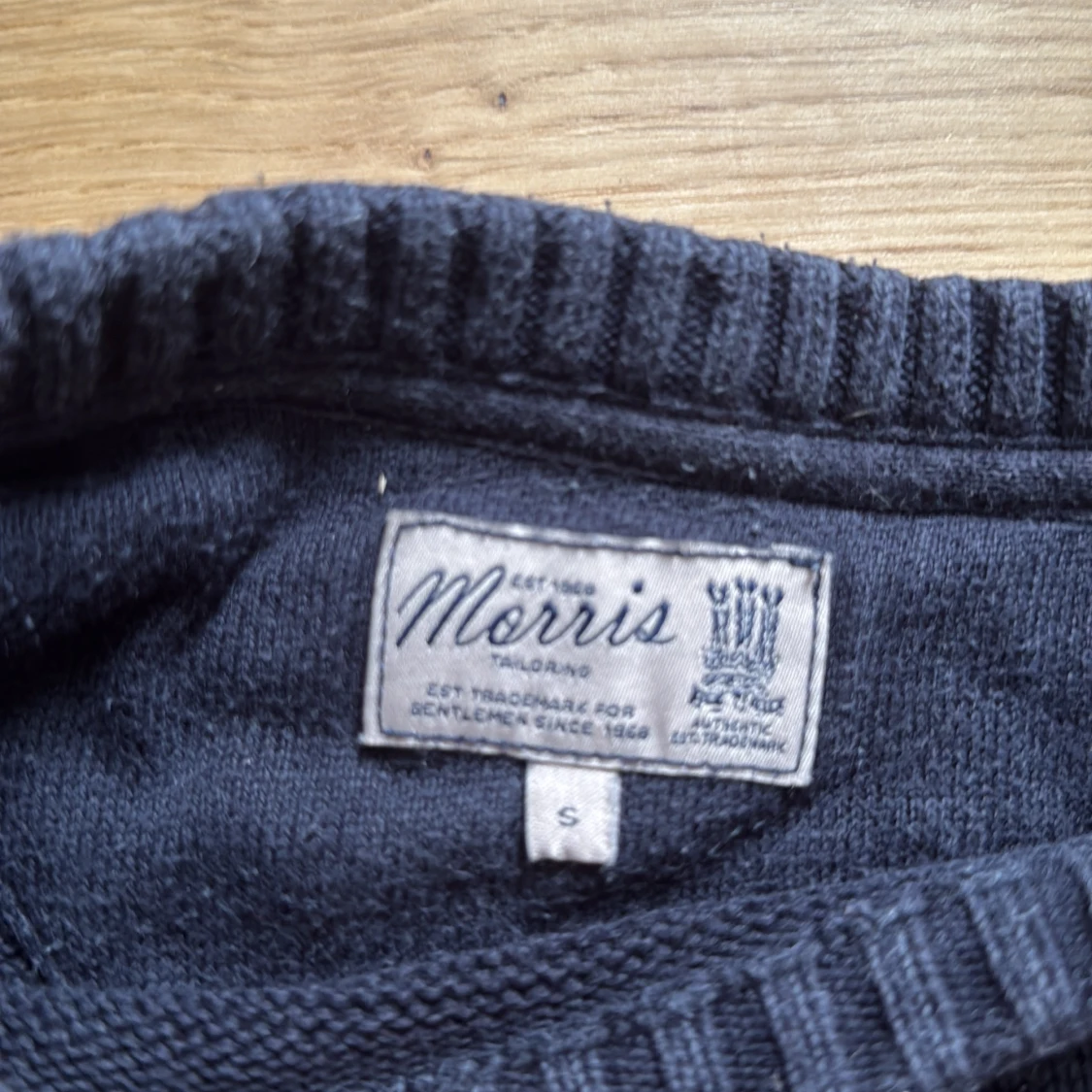 Mörkblå stickad tröja från Morris - 1