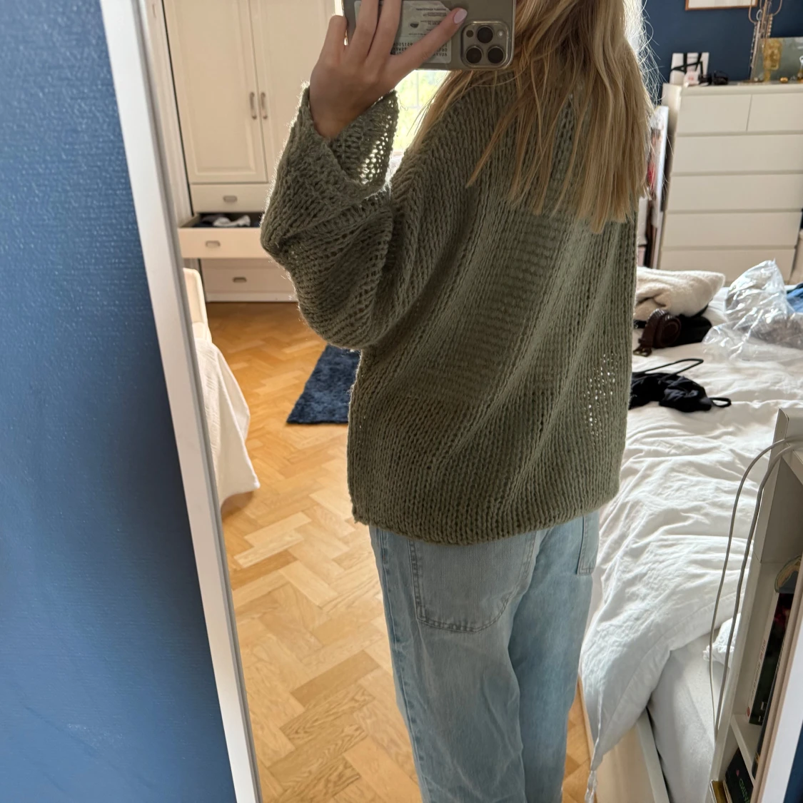 Olivgrön stickad tröja SassyClassy - 1