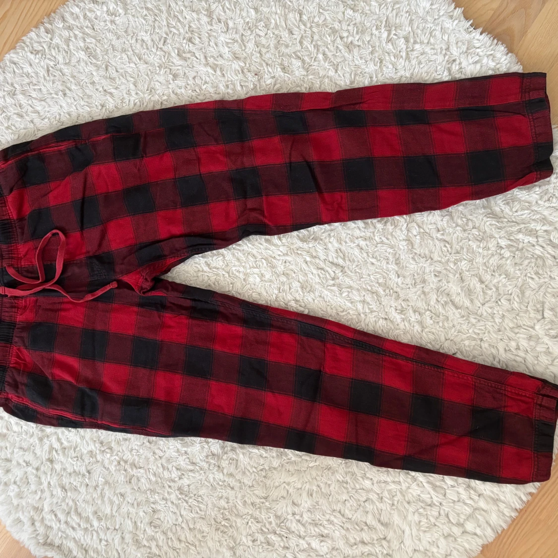 Rödrutiga mjukisbyxor Abercrombie XL - 1