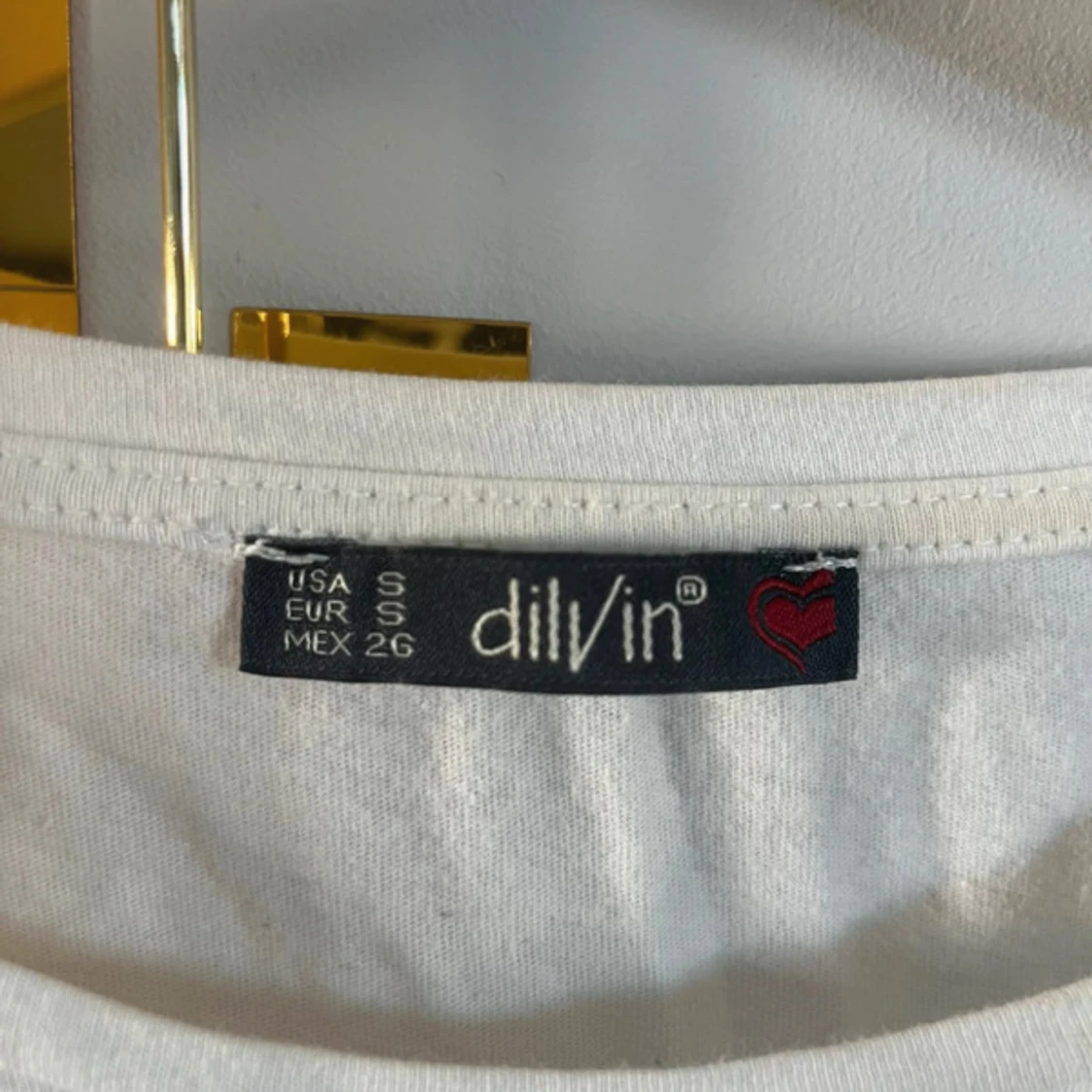 Vit volangblus från Dilvin - 1