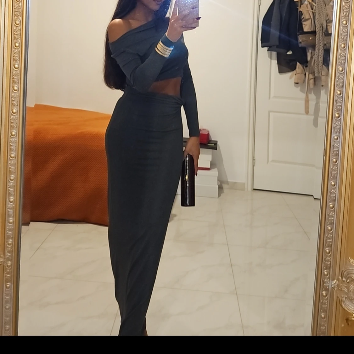 Mörkgrå lång kjol med offshoulder topp - 4