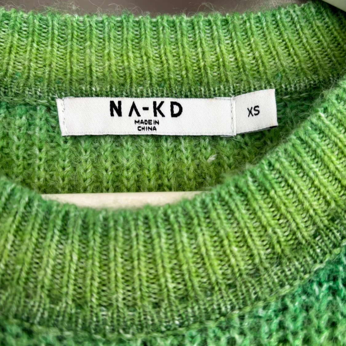 Randig grön stickad tröja från NA-KD - 2