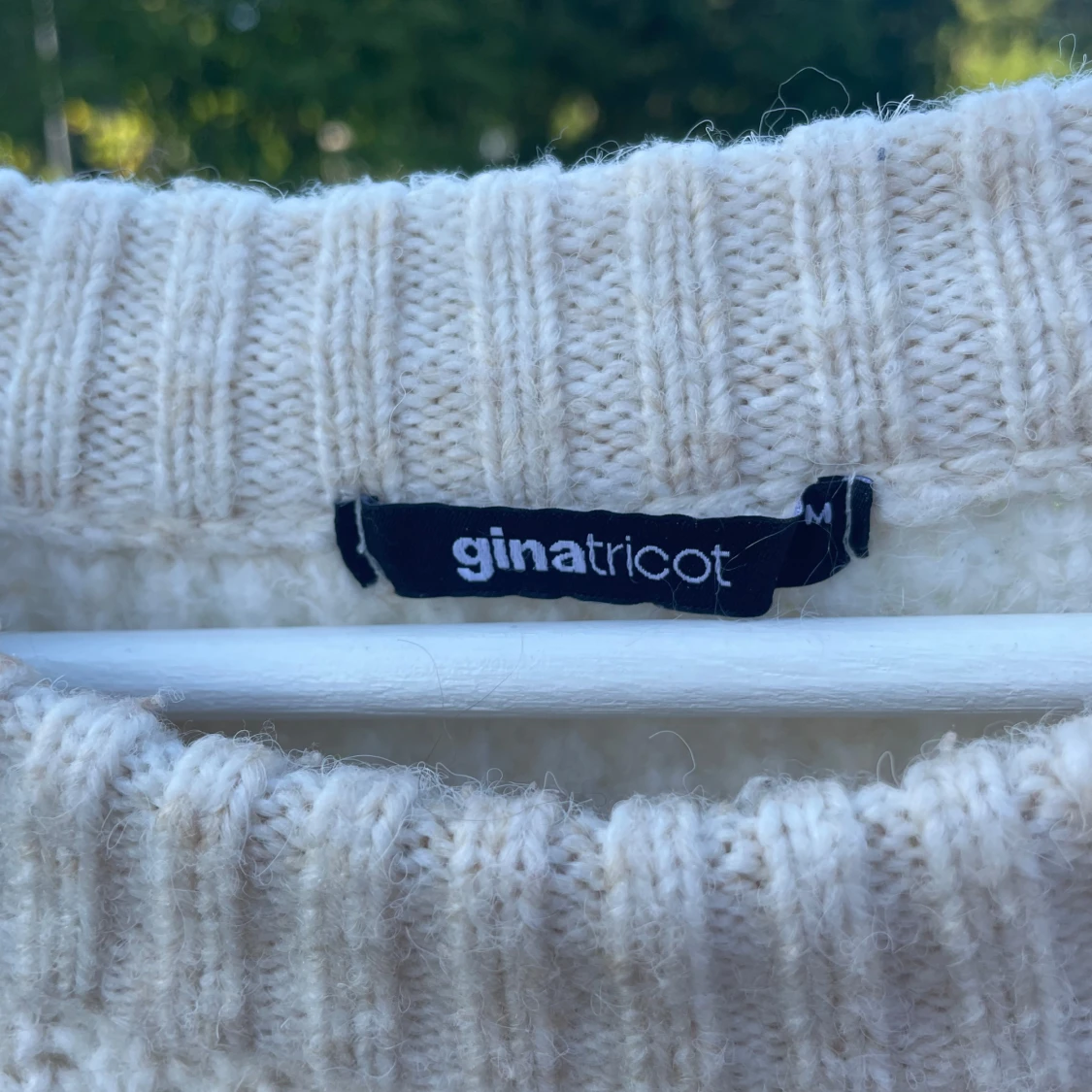 Beige stickad tröja från Gina Tricot - 2