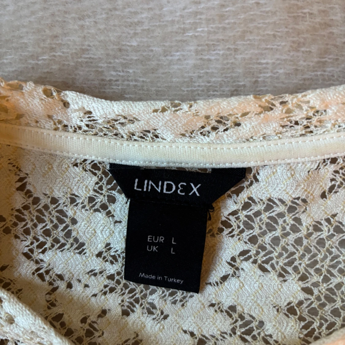 Vit spetsblus från Lindex - 3