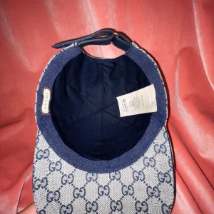 GG navy blue cap - Efterlängtade navy blue e tbx endast en kvar så ta chansen och var först—storlek—M=58cm intreserad->dm 