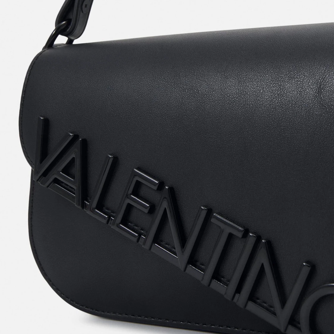 Svart axelväska från Valentino - 2