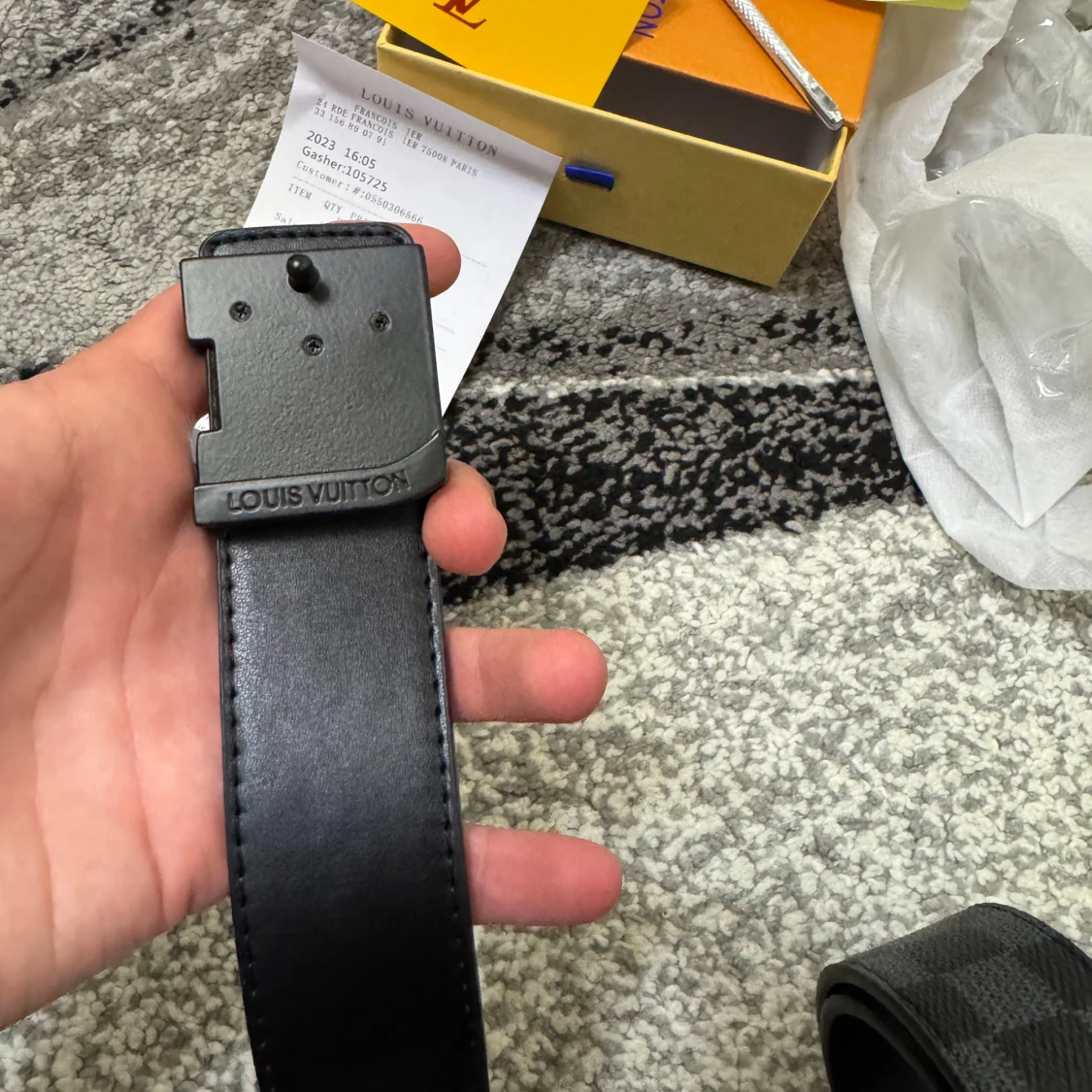 Svart L V bälte  - 1