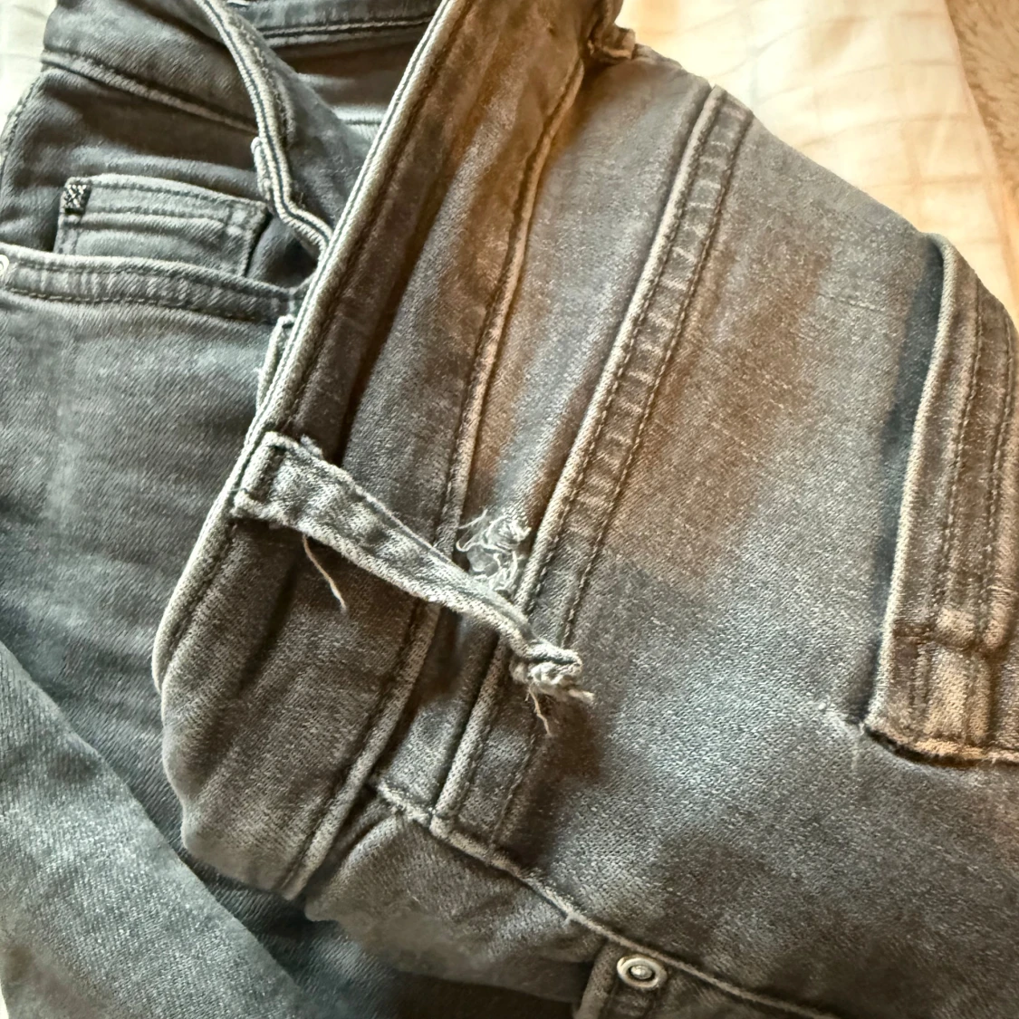 Grå bootcut jeans från ONLY  - 4