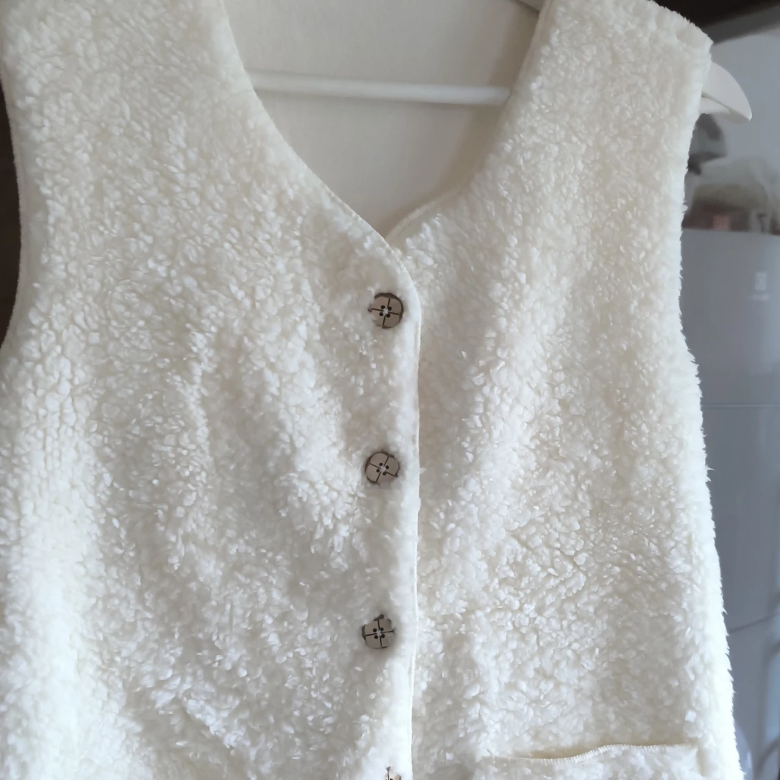 Vit väst från SHEIN - 3