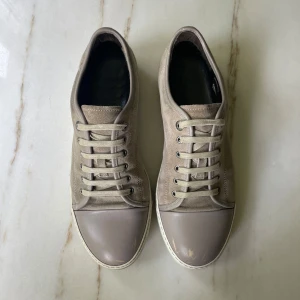 Lanvin skor - Lanvin i stl 43 finns även i stl 44. Bra skick behöver tvättas lite 