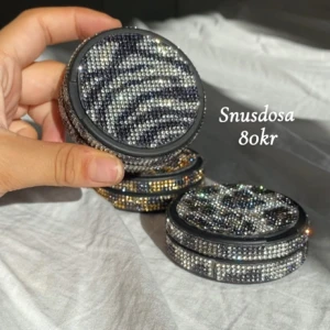 Smycken snusdosa  - Frakt 22kr 