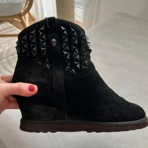 Boots - Sjukt snygga fodrade boots med kilklack🙌⭐️