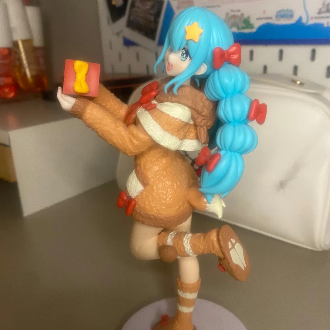 Miku figur Winter 2022 - 3