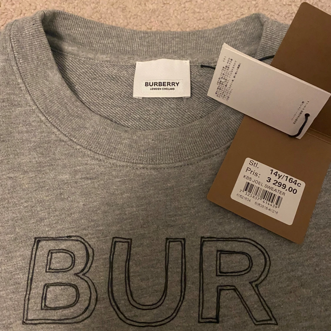 Burberry  - 91